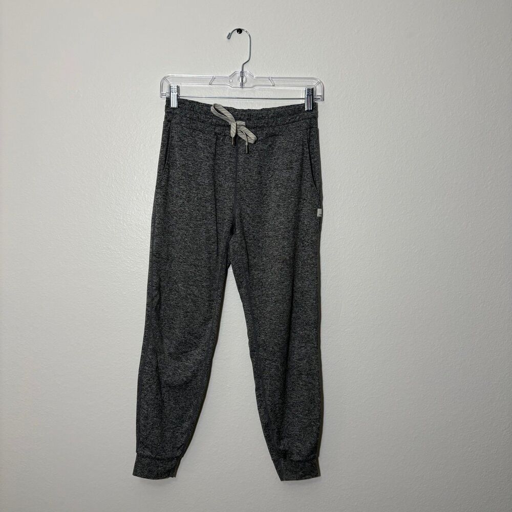 VUORI Women’s performance Joggers Gray XS